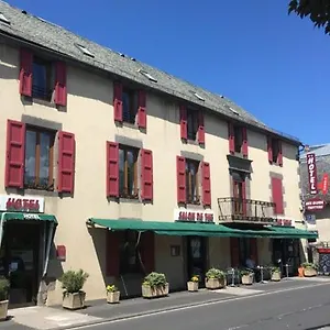 Aux Globe Trotters Hotel